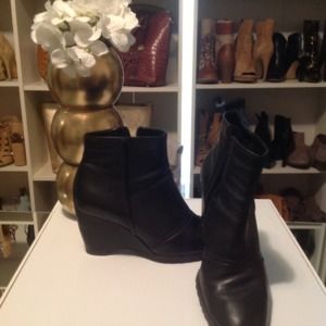 Meet your Posher, Latasha